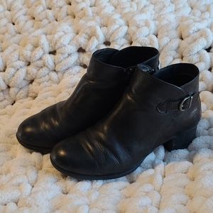 Born black ankle boots